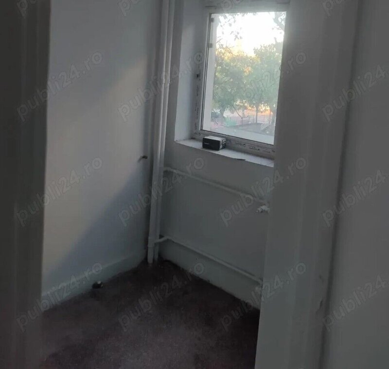 Titan vanzare garsoniera